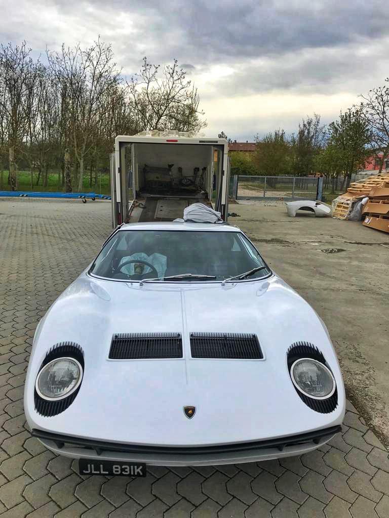 unloading a miura by mack logistics